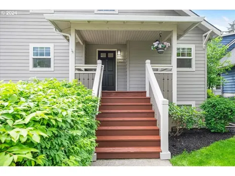 1318 Sw Freeman Street Portland OR 97219