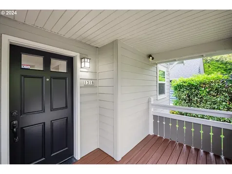 1318 Sw Freeman Street Portland OR 97219