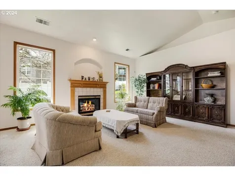 1780 Nw Wallace Road Mcminnville OR 97128