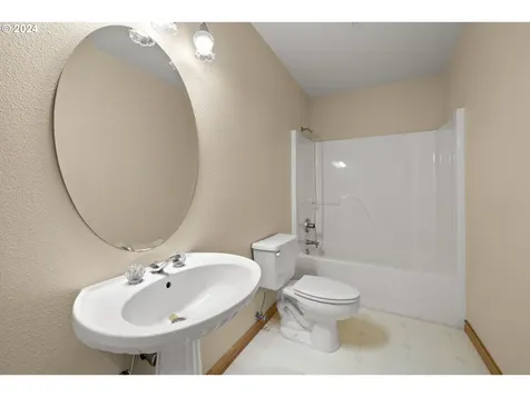 22621 S Day Hill Road Estacada OR 97023