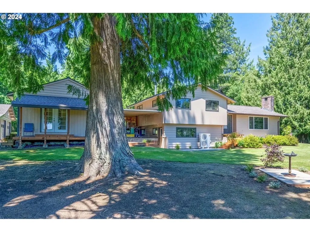 3745 Columbia Heights Road Longview WA 98632