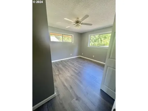 3745 Columbia Heights Road Longview WA 98632