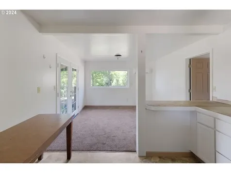 3745 Columbia Heights Road Longview WA 98632