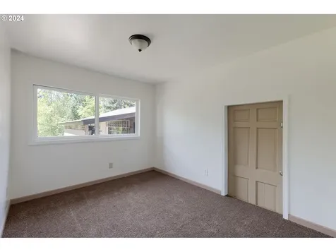 3745 Columbia Heights Road Longview WA 98632