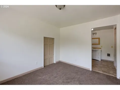 3745 Columbia Heights Road Longview WA 98632