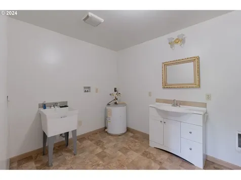 3745 Columbia Heights Road Longview WA 98632