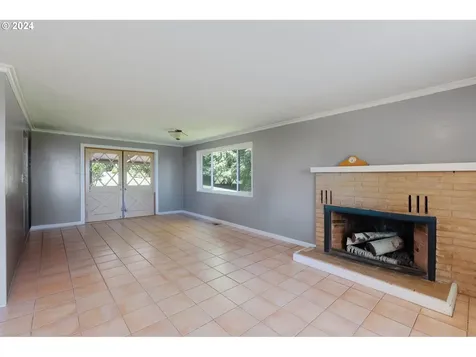 3745 Columbia Heights Road Longview WA 98632