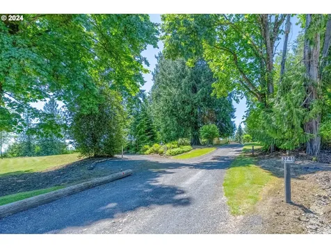 3745 Columbia Heights Road Longview WA 98632