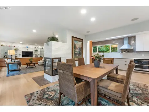 718 NW Greenleaf Road Portland OR 97229