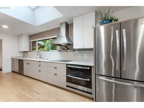 718 NW Greenleaf Road Portland OR 97229