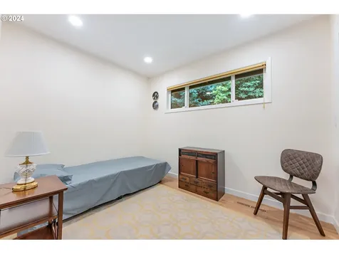 718 NW Greenleaf Road Portland OR 97229