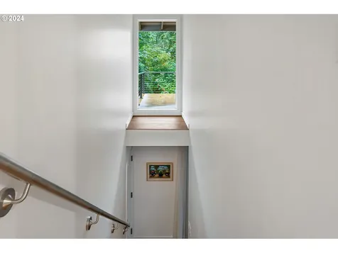 718 NW Greenleaf Road Portland OR 97229