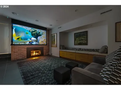 718 NW Greenleaf Road Portland OR 97229