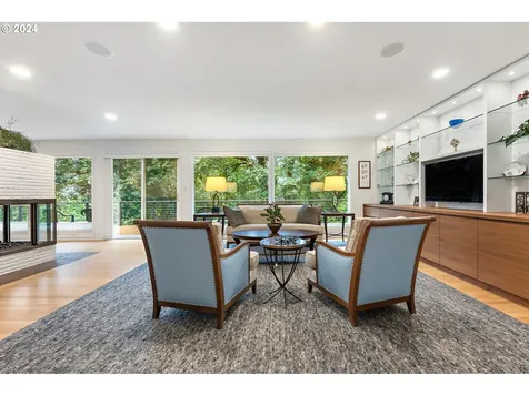 718 NW Greenleaf Road Portland OR 97229