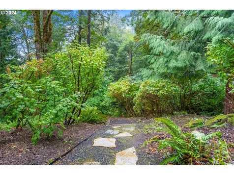 718 NW Greenleaf Road Portland OR 97229