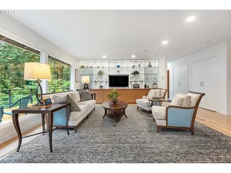 718 NW Greenleaf Road Portland OR 97229