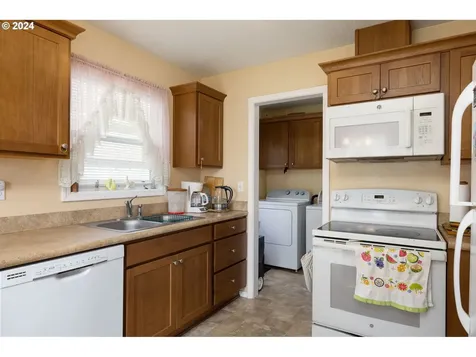 6116 Se 85th Avenue Portland OR 97266