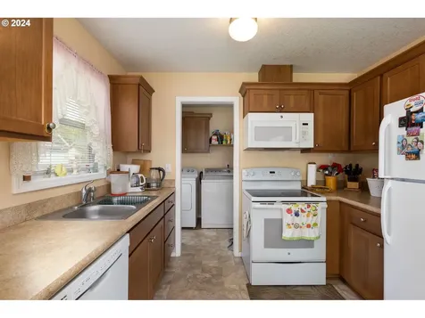 6116 Se 85th Avenue Portland OR 97266
