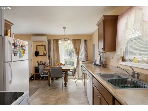 6116 Se 85th Avenue Portland OR 97266