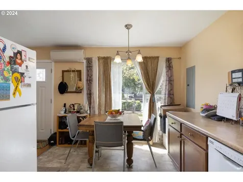 6116 Se 85th Avenue Portland OR 97266