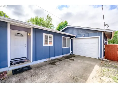 932 Kirk Avenue Brownsville OR 97327