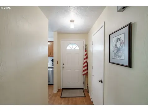 932 Kirk Avenue Brownsville OR 97327