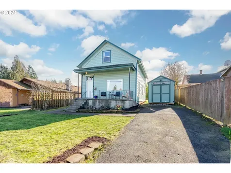 612 Division Street Oregon City OR 97045