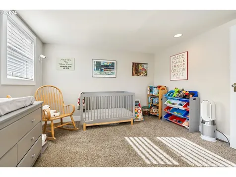 612 Division Street Oregon City OR 97045