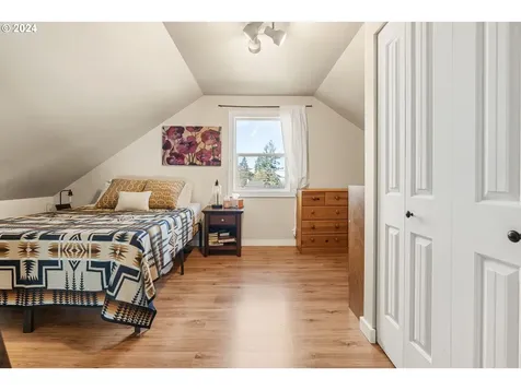 612 Division Street Oregon City OR 97045