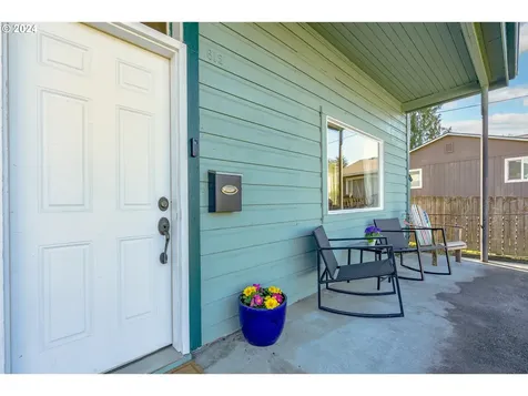 612 Division Street Oregon City OR 97045