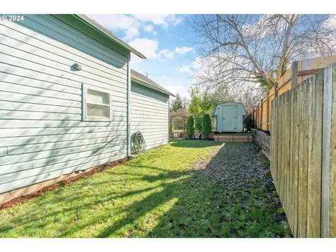 612 Division Street Oregon City OR 97045