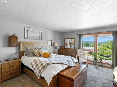 357 SW 28th Court Troutdale OR 97060