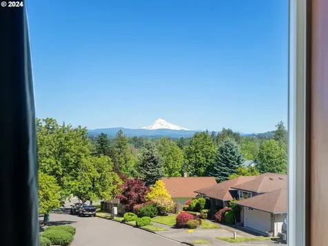 357 SW 28th Court Troutdale OR 97060
