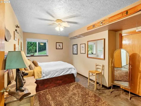 357 SW 28th Court Troutdale OR 97060