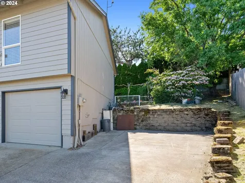 357 SW 28th Court Troutdale OR 97060