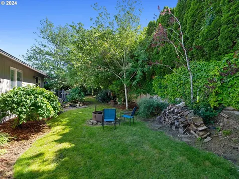 357 SW 28th Court Troutdale OR 97060