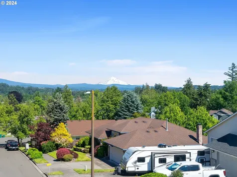 357 SW 28th Court Troutdale OR 97060