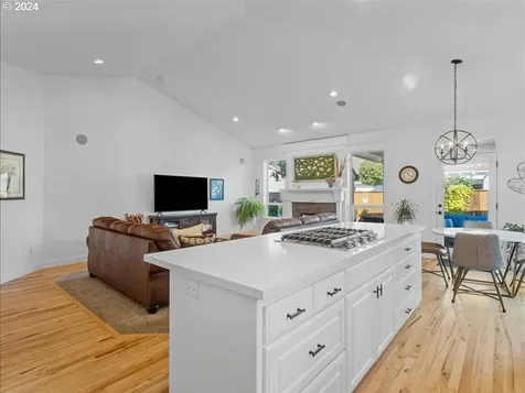 18010 NE 23rd Street Vancouver WA 98684