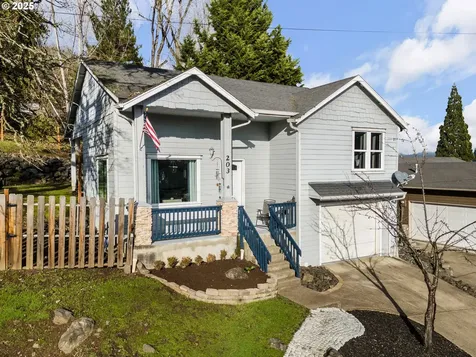 203 Heritage Loop Roseburg OR 97471