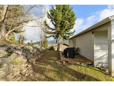 203 Heritage Loop Roseburg OR 97471
