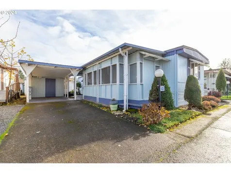 612 N Cascade Drive Woodburn OR 97071