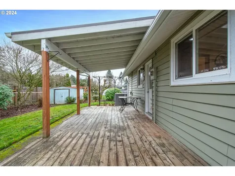 717 NW 3rd Avenue Battle Ground WA 98604