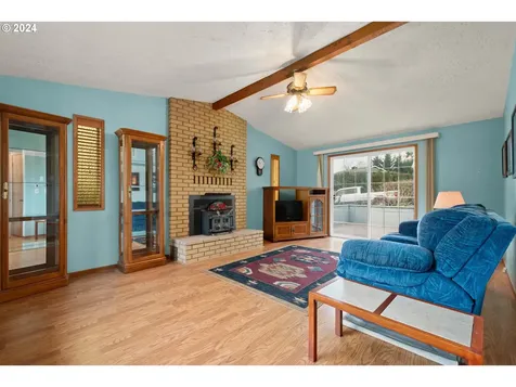 717 NW 3rd Avenue Battle Ground WA 98604