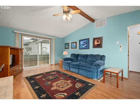 717 NW 3rd Avenue Battle Ground WA 98604