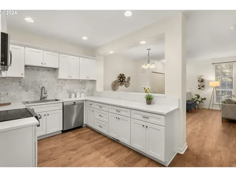 1036 NW Burnside Road Gresham OR 97030