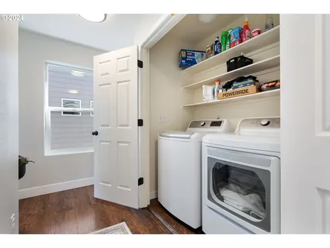 326 N Royal Oak Street Newberg OR 97132