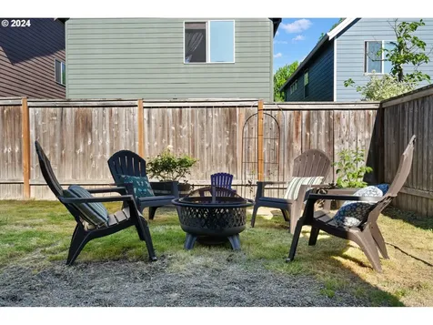 326 N Royal Oak Street Newberg OR 97132