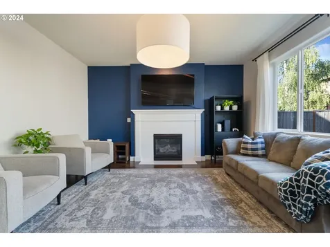 326 N Royal Oak Street Newberg OR 97132