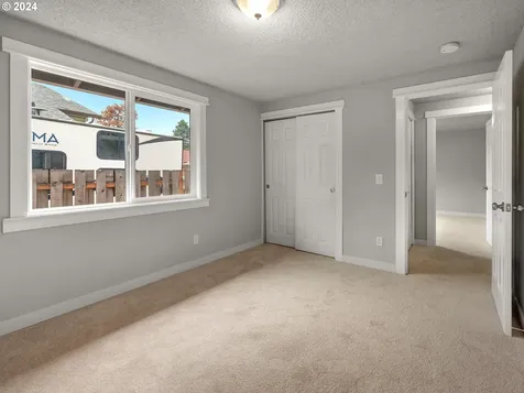 1004 Se Olympia Drive Vancouver WA 98683
