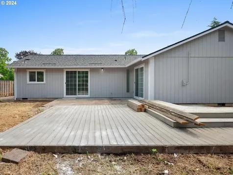 1004 Se Olympia Drive Vancouver WA 98683
